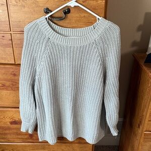 Aerie Light Gray Crew Neck Sweater